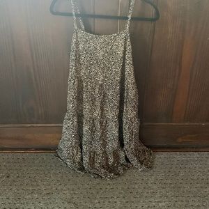 Large old navy dress.